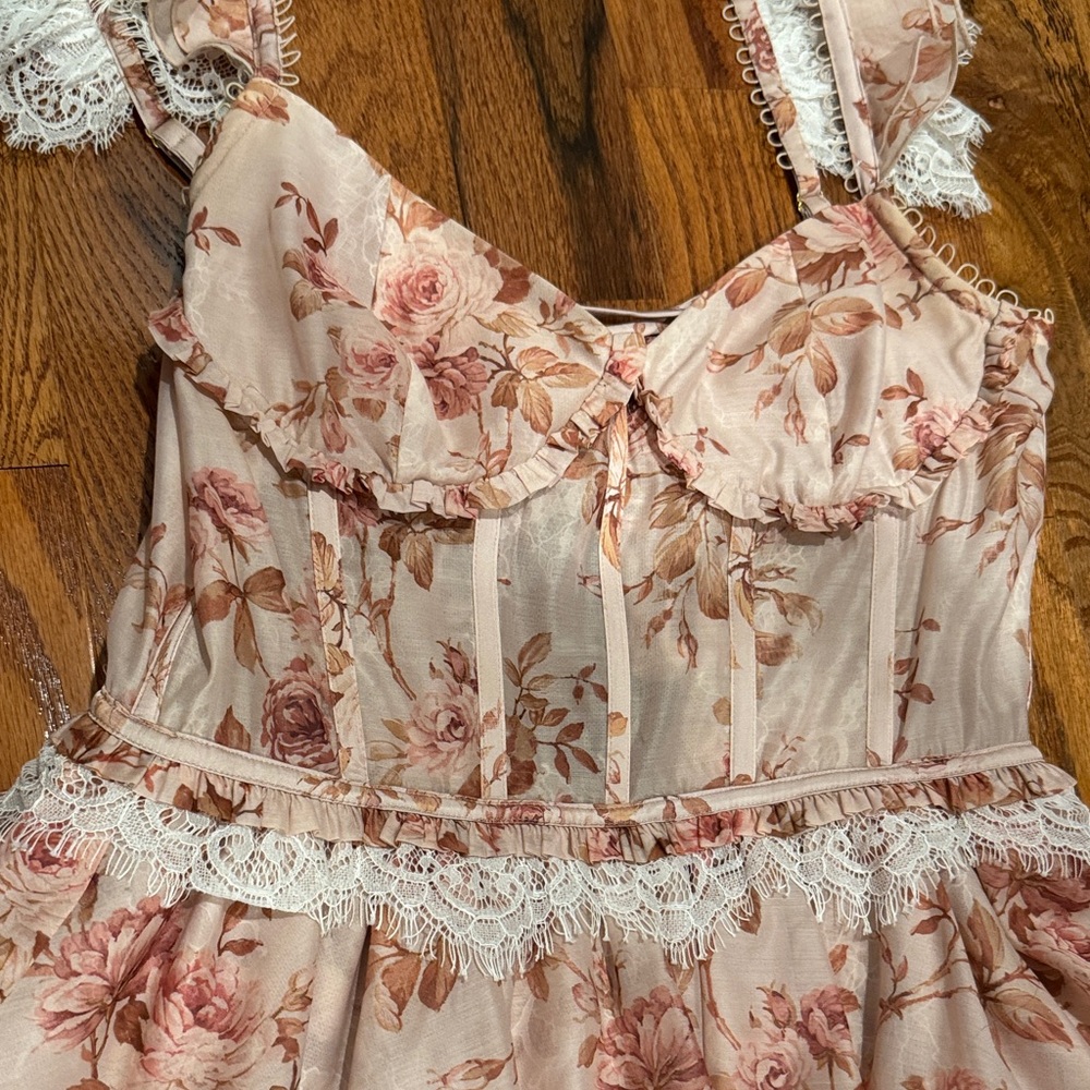 V. Chapman Jolie Rose Print Dress - Picture 6 of 8